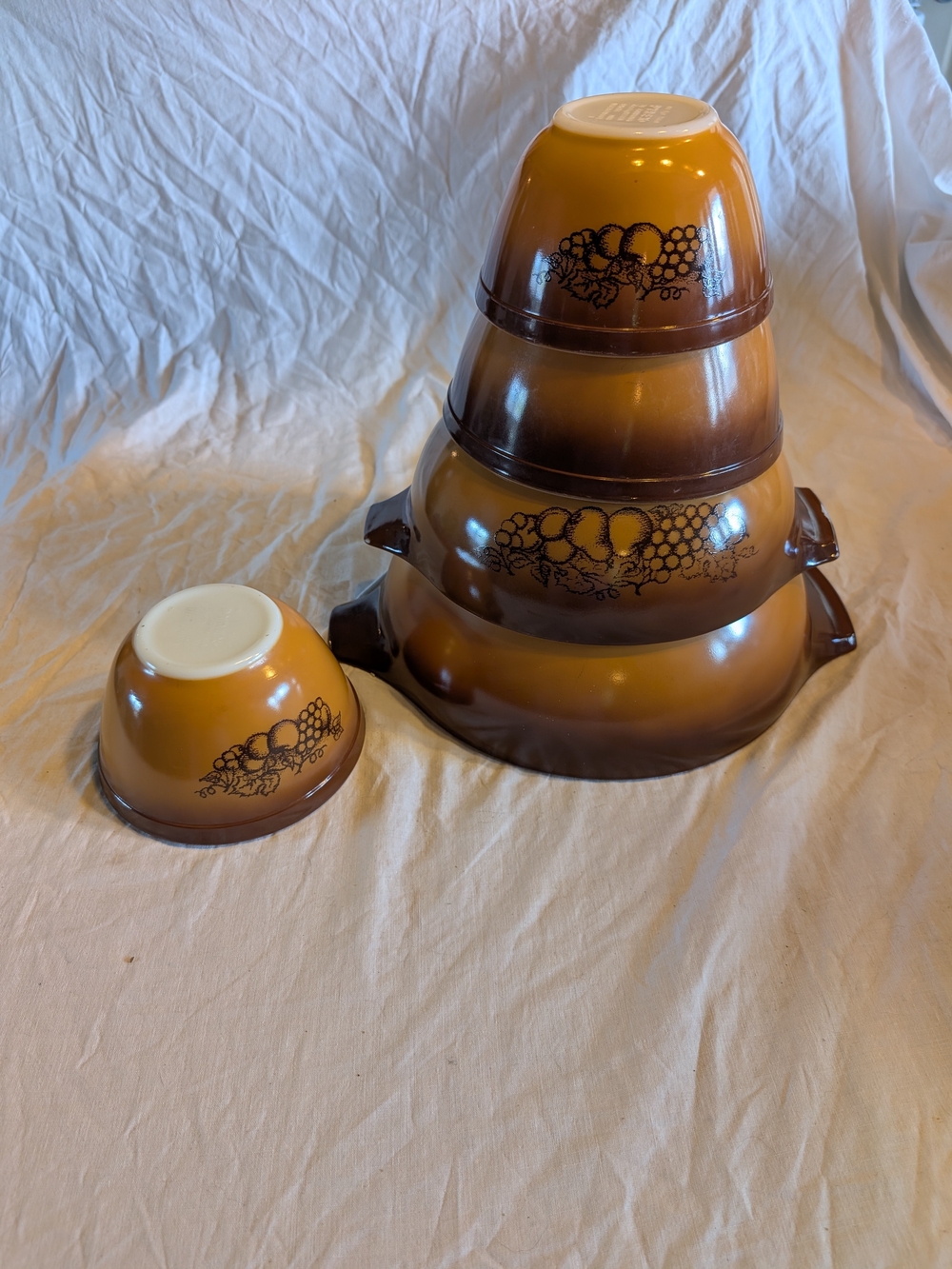 Pyrex "Old Orchard" Brown Mixing Bowl Set with Fruit Design